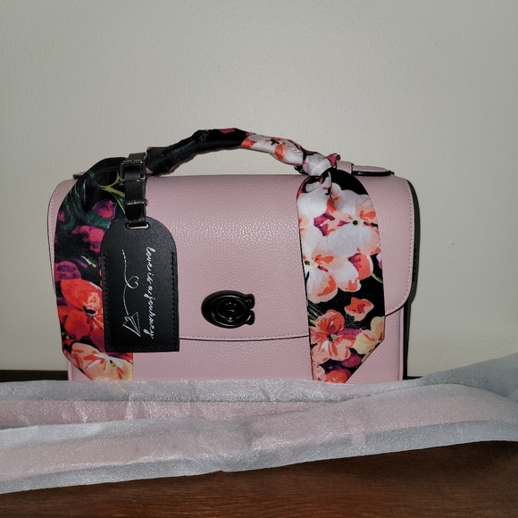 Coach Cassie in Aurora Pink - Picture 2 of 8